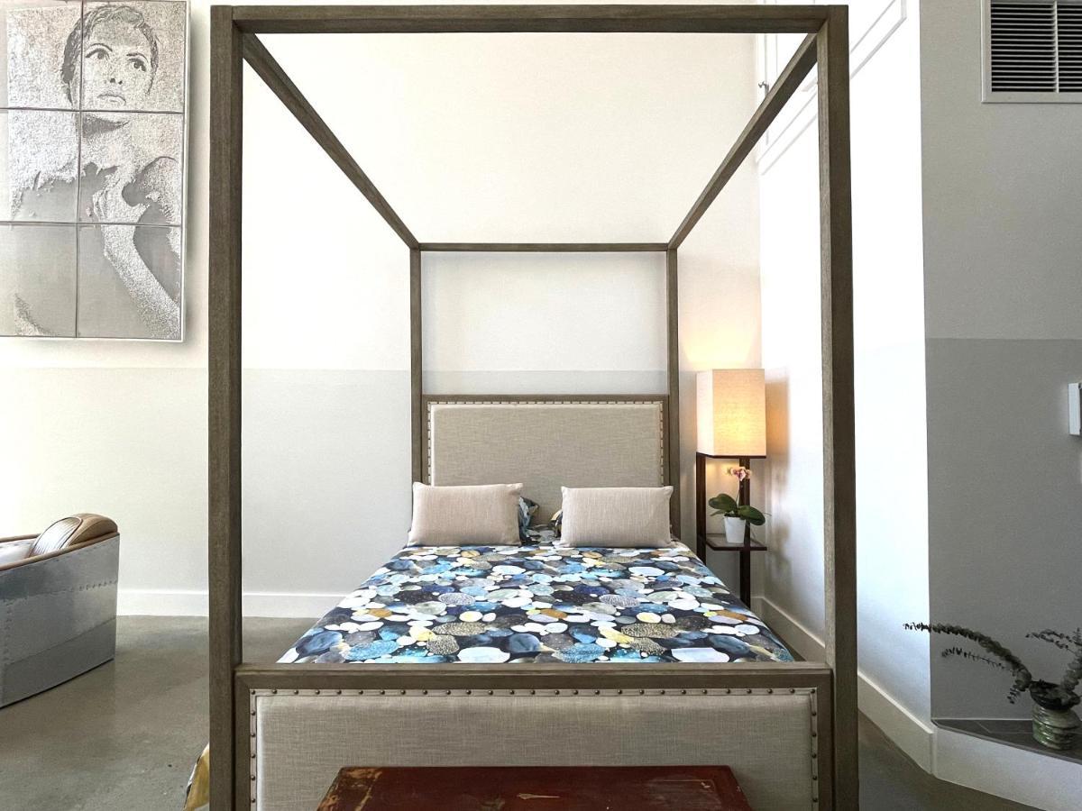 Duplex In Art Tower *